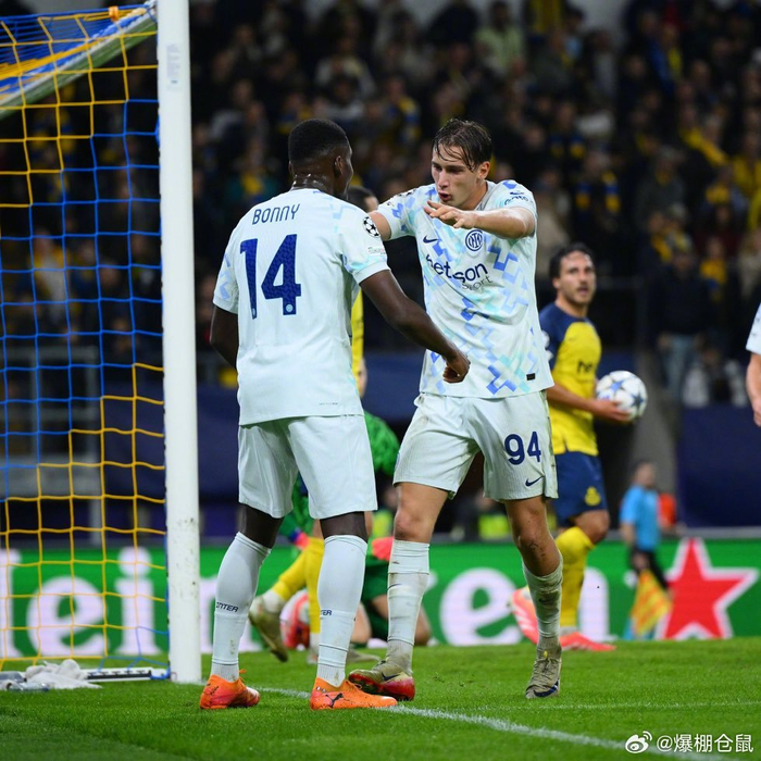 开云体育网页版 -包含赛地聚焦——欧超杯转会期热度飙升，国际米兰复出首秀，引发热议，赛季目标并未改变的词条