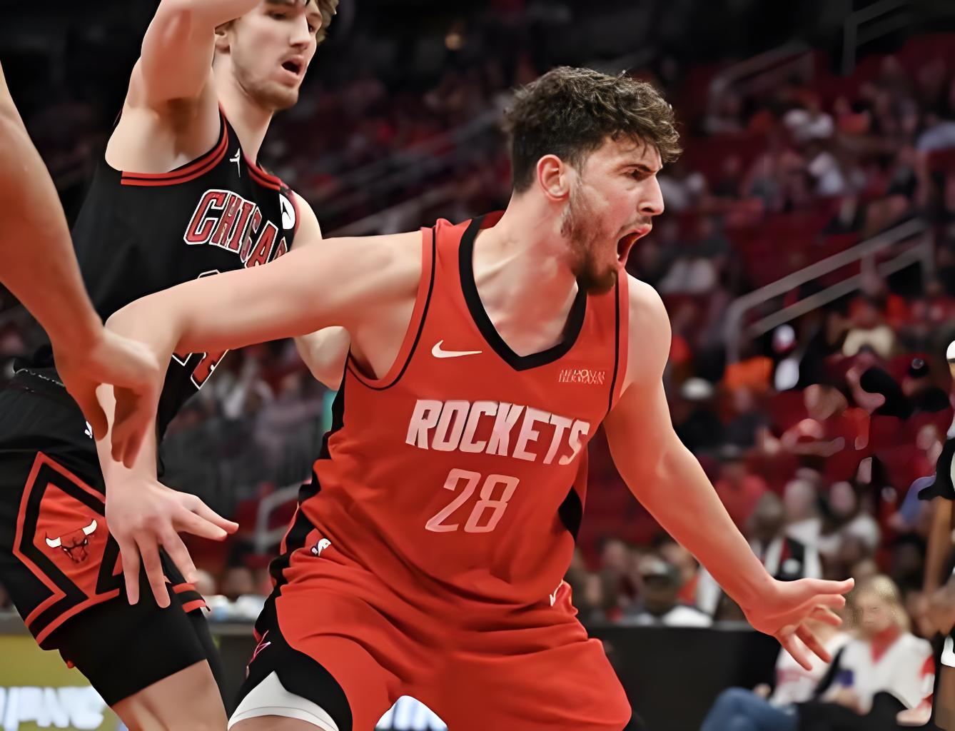 休斯敦火箭发布备战花絮，窗口期遗憾出局，CBA常规赛任务艰巨，团队化学反应显著(火箭目前仅两人仍在阵中)