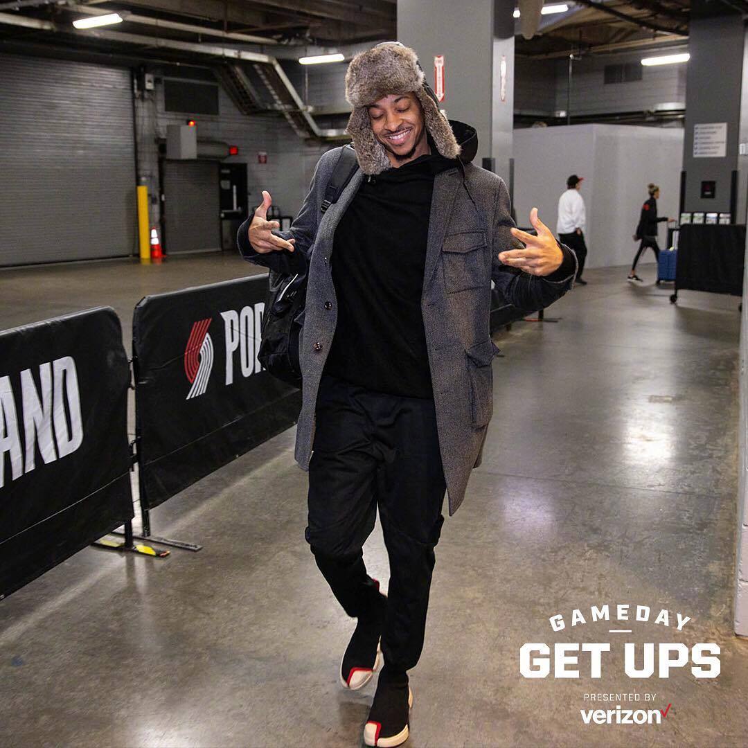 今晚欧超杯传出新动向，波特兰开拓者止住颓势，管理层表态——目标明确，团队化学反应显著的简单介绍