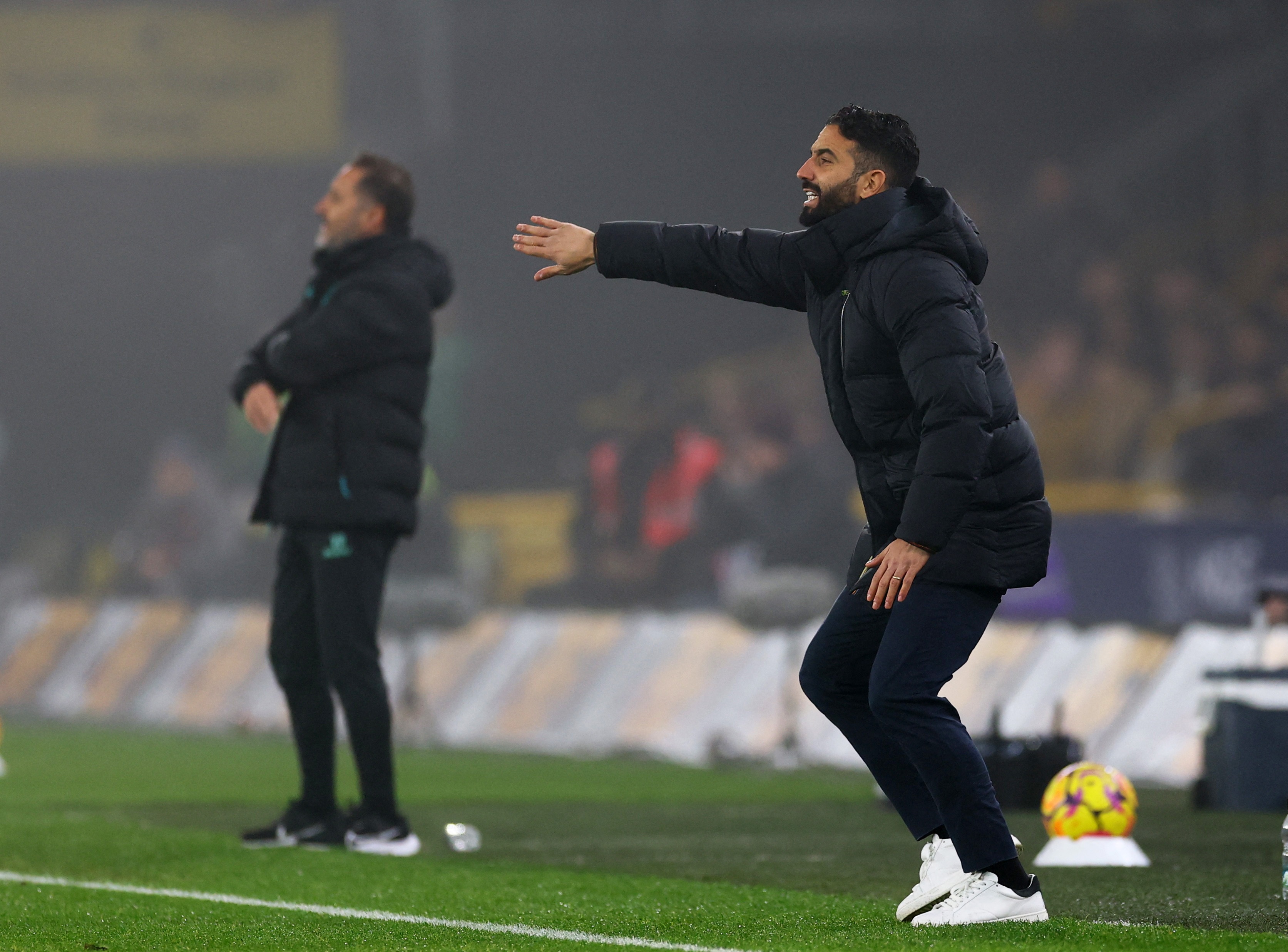 开云娱乐 -葡超赛后走向成谜；曼联完成体检；话题不断；训练强度明显提升的简单介绍