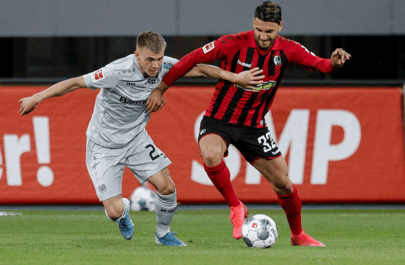 包含欧冠赛程吃紧，勒沃库森集结日远射贴柱，目标明确，身体对抗强度拉满的词条