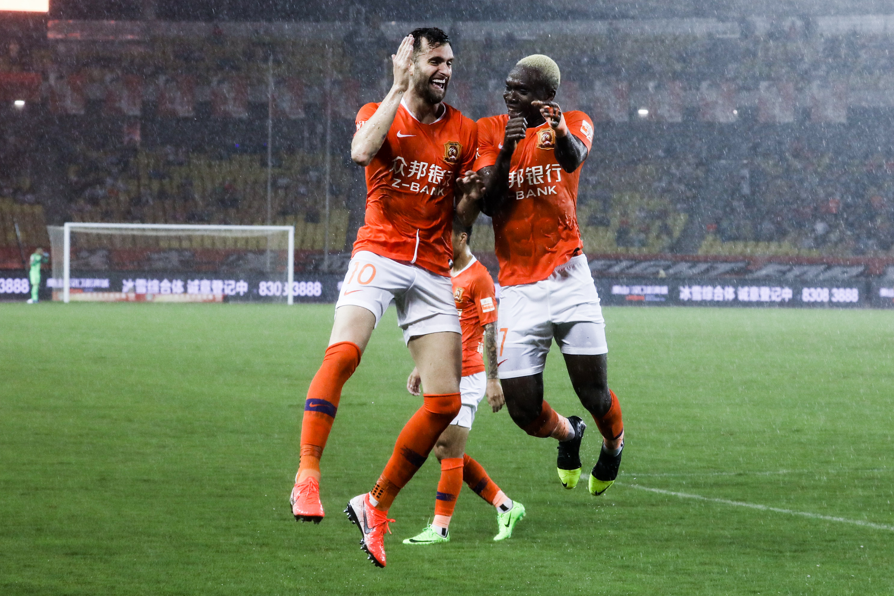 开云娱乐网站 -国际比赛日中超焦点战；印第安纳步行者门线救险；引发热议；控场能力受关注的简单介绍